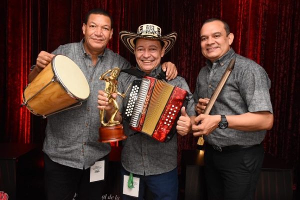 Lee más sobre el artículo Manuel Vega nuevo rey vallenato 2020, graba su nombre en la historia del Festival de la Leyenda Vallenata