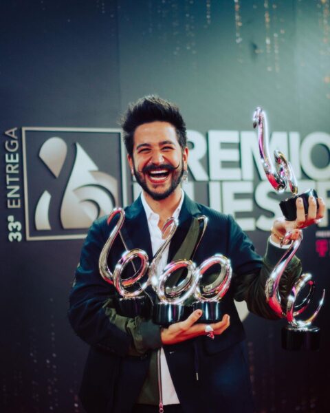 Lee más sobre el artículo Bad Bunny, Camilo, Karol G y Romeo Santos son los artistas Ganadores de los Premios Lo Nuestro